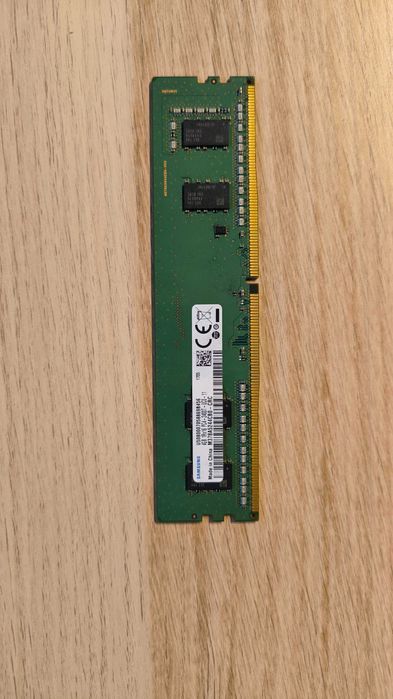 Samsung 4 GB DDR4 2400MT/s