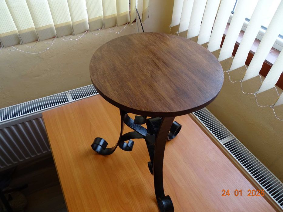 табуретка ковано желязо