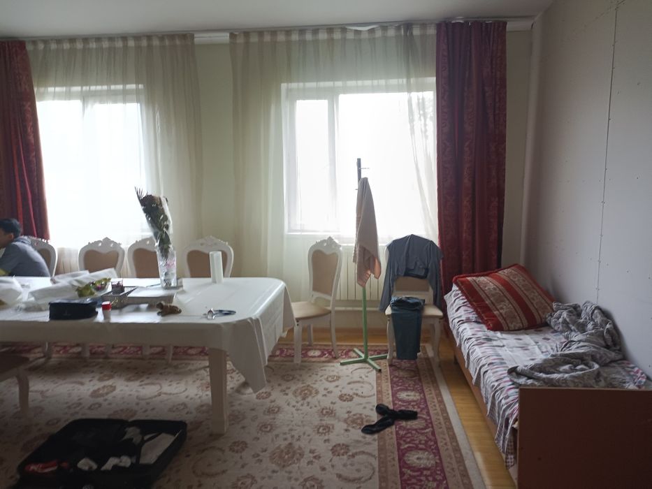 Продам 2 дома на одной территории