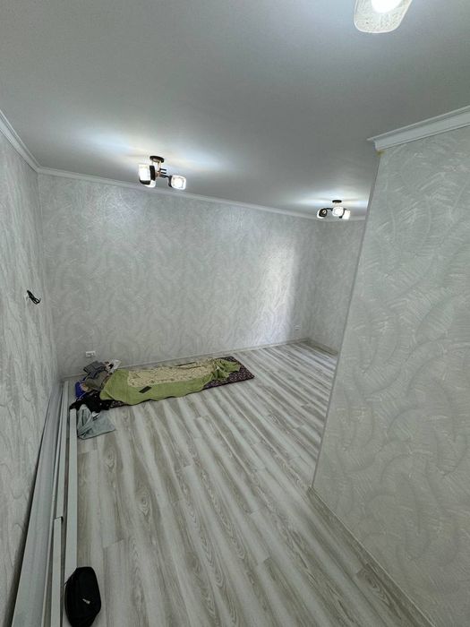 Продаю квартиру Яшнабадский р-он Авиасозлар-2. 1-ком 1-этаж 9-этажном
