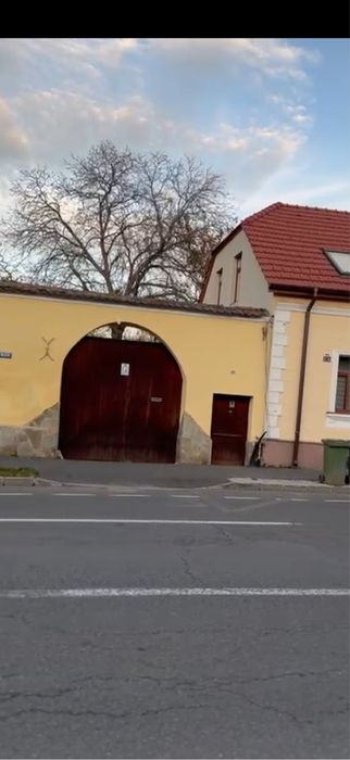 Casa de vanzare /inchiriat