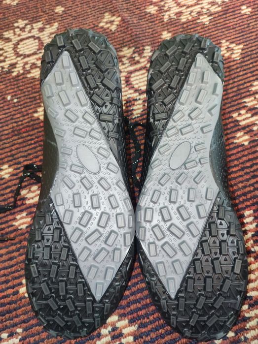 Butsa gazonga yangi kiyilmagan