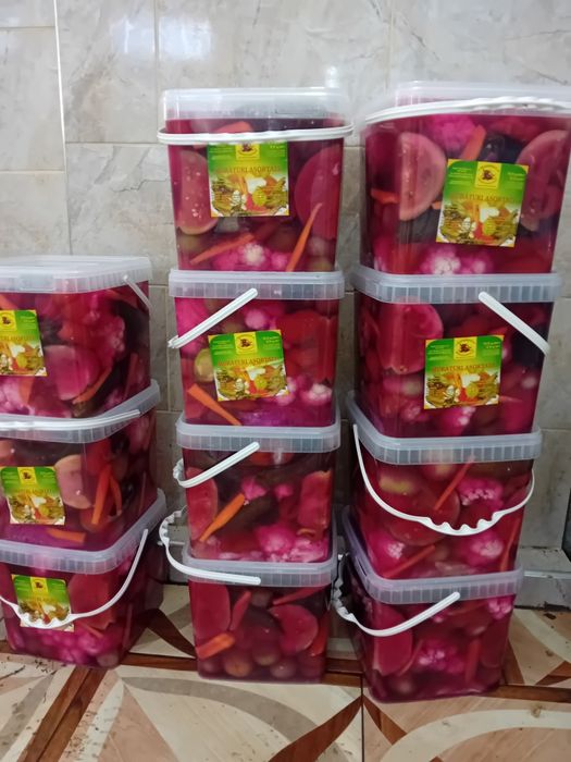 Vând murături asortate