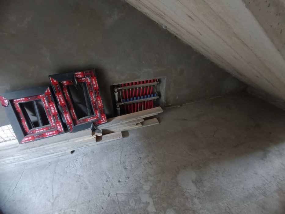 Sotiladi 2 qavatli uy — Toshkent tumani, Guliston mahallasi