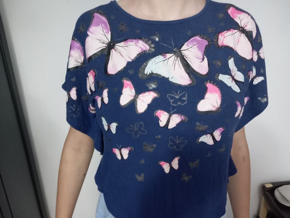 Tricou de mărime 11-12 / S-36