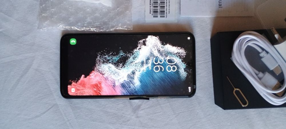 24 Смартфон  16 Gb/ 1 T Snapdragon 888 / 5G