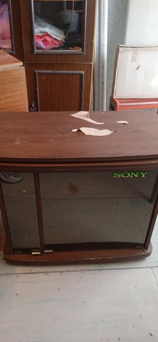 Столик под телевизор крутящая крышка