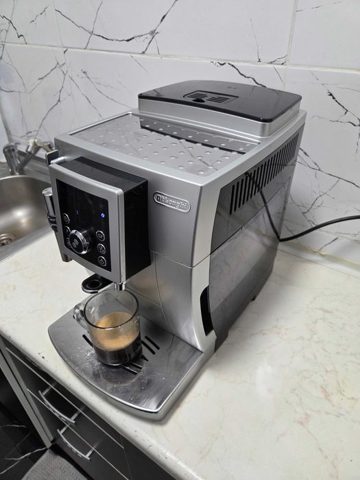 Espressor Automat DeDeLonghi Magnifica S Aparat cu Cafea Boabe
