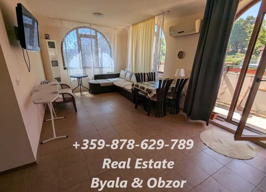 Продава се Тристаен апартамент в Бяла - 100 кв.м за 595 €/кв.м - Снимка #2