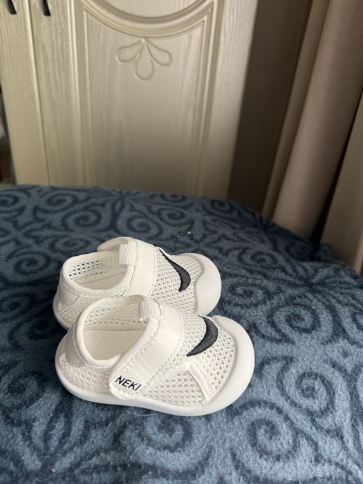 Детская обувь новая