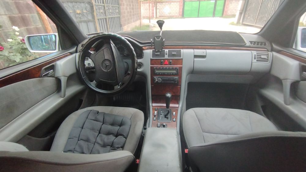 Мерседесcc W 210