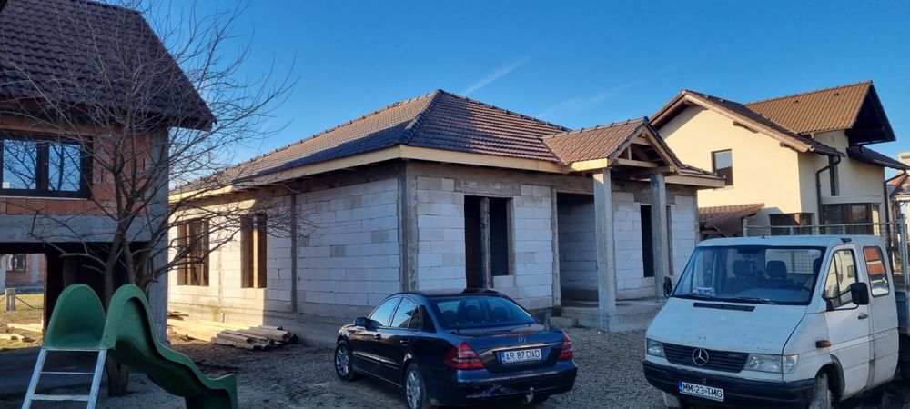 Casă de vânzare,direct de la proprietar, pe un nivel, în Livada.