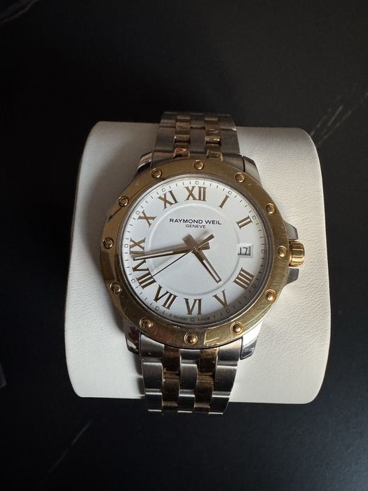 Часовник Raymond Weil Tango
