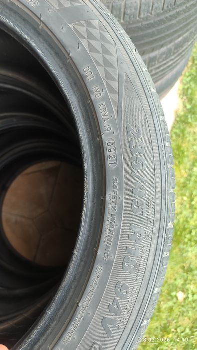 235/45 R18 KUMHO