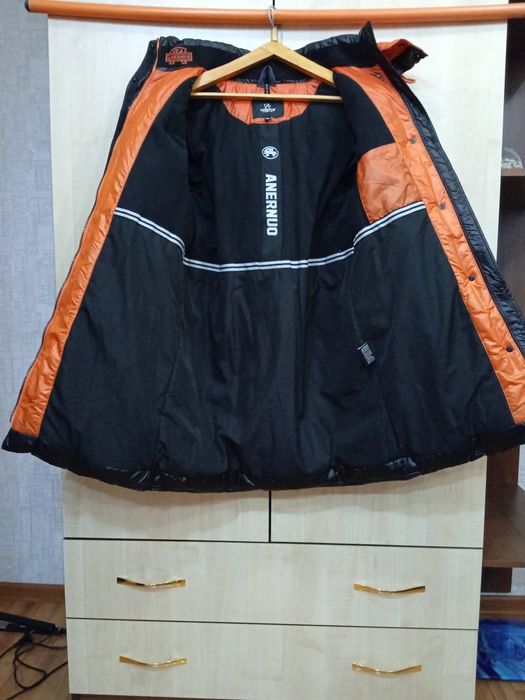 Продам пуховик на девочку