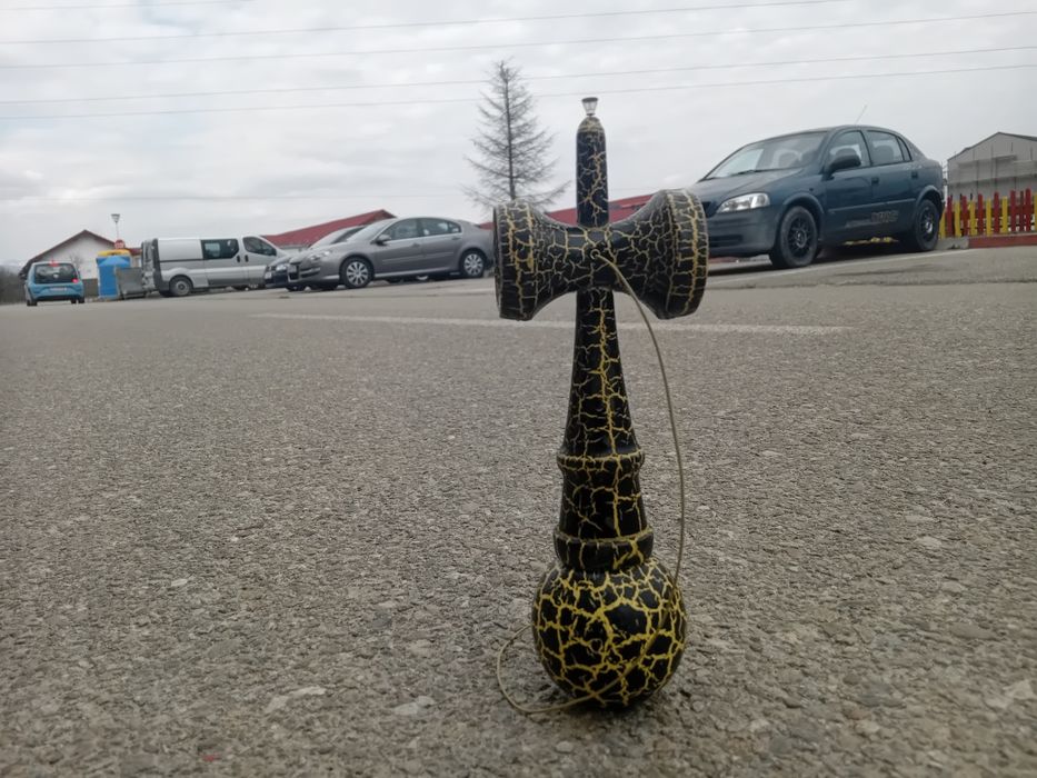 Kendama  de vanzare