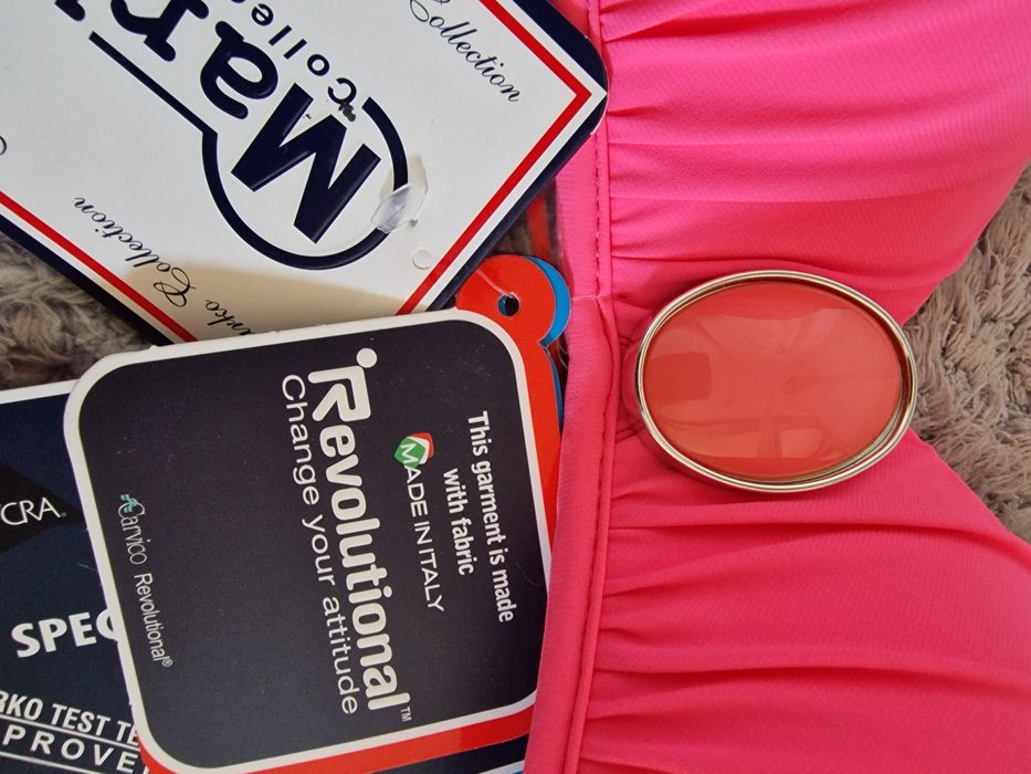 Нов бански от две части