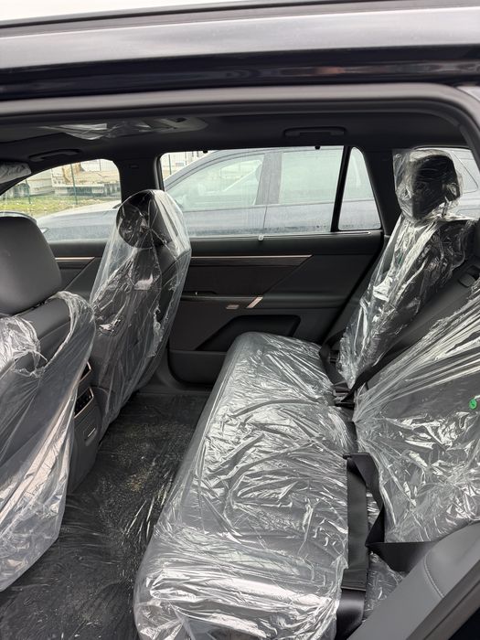 Dongfeng 008 Ultra 5 ўриндиқ