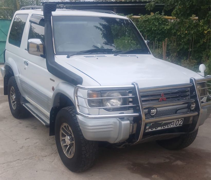 Срочно продам Mitsubishi Pajero