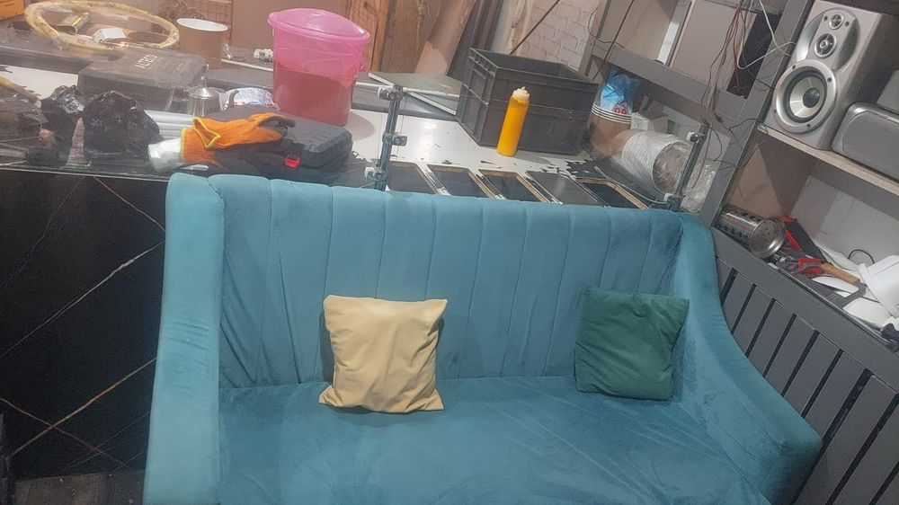 Мини диван  для кафе