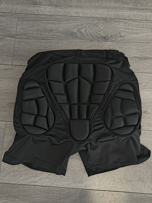 Pantaloni cu protecții skateboard, snowboard , schi , etc