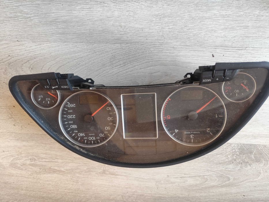 Километраж за AUDI A4 B7