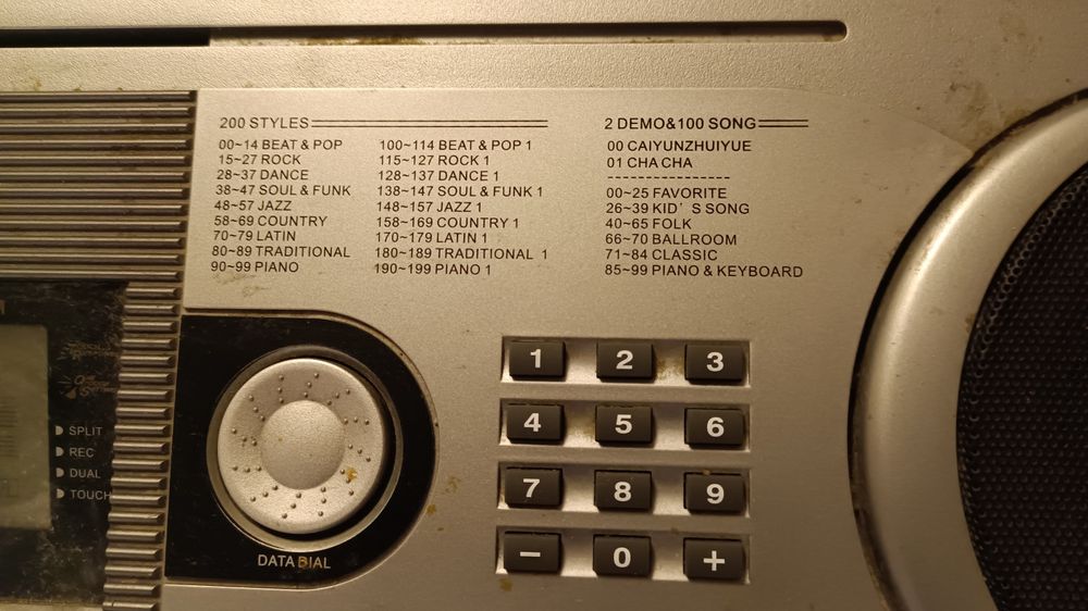 Синтезатор для начинающих б/у МК-935