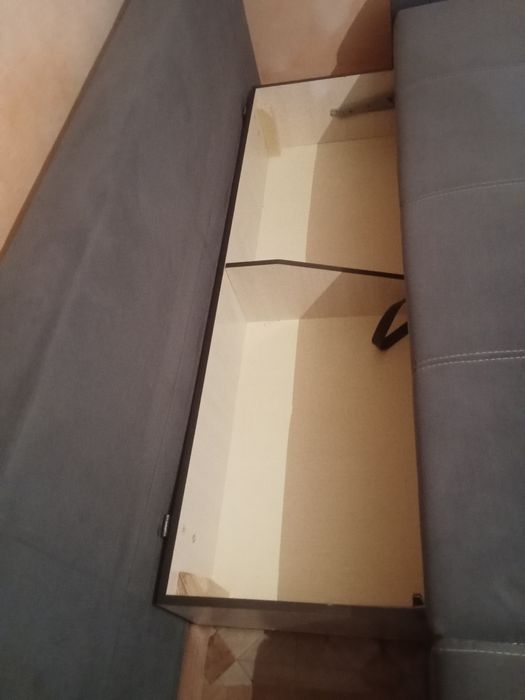 Продам диван хорошем состояние.