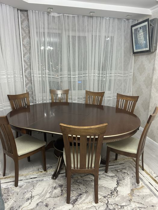 Продам стол и стулья