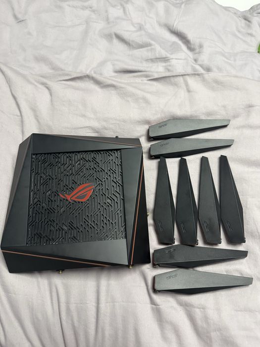 Router Gaming ASUS ROG Rapture GT-AC5300 | Tri-Band, 8 Porturi LAN, Wi-Fi Top