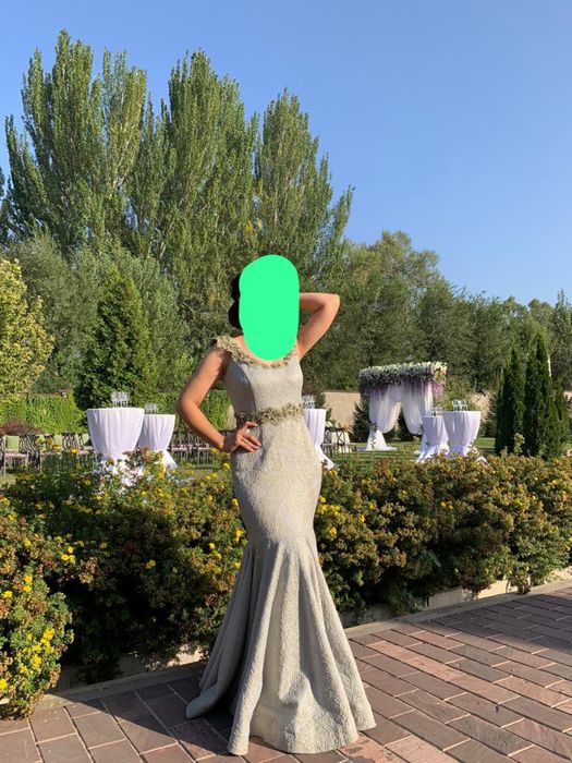 Продам  платья