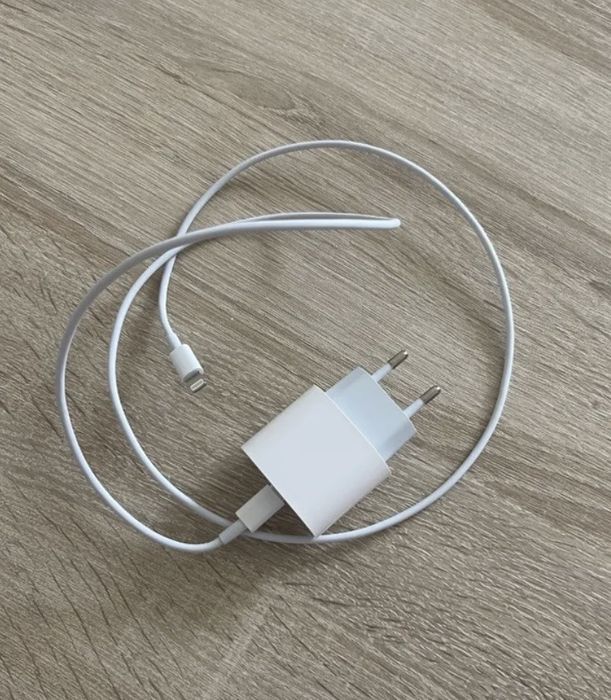 зарядка на айфон lightning оригинал новая