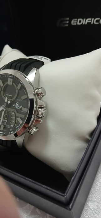 Casio Edifice ECB-30P-1AEF Bluetooth Smart