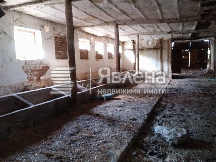 Продава се Склад в с. Стройно, Област Ямбол - 600 кв.м за 34 €/кв.м - Снимка #2