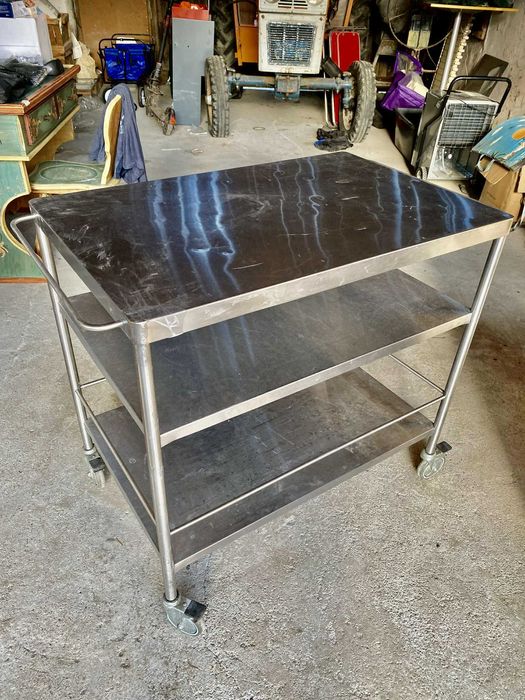 Vand Cărucior profesional INOX – 3 rafturi, pe rotile,