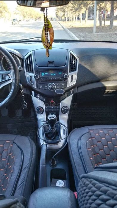 Продам Шевроле Круз