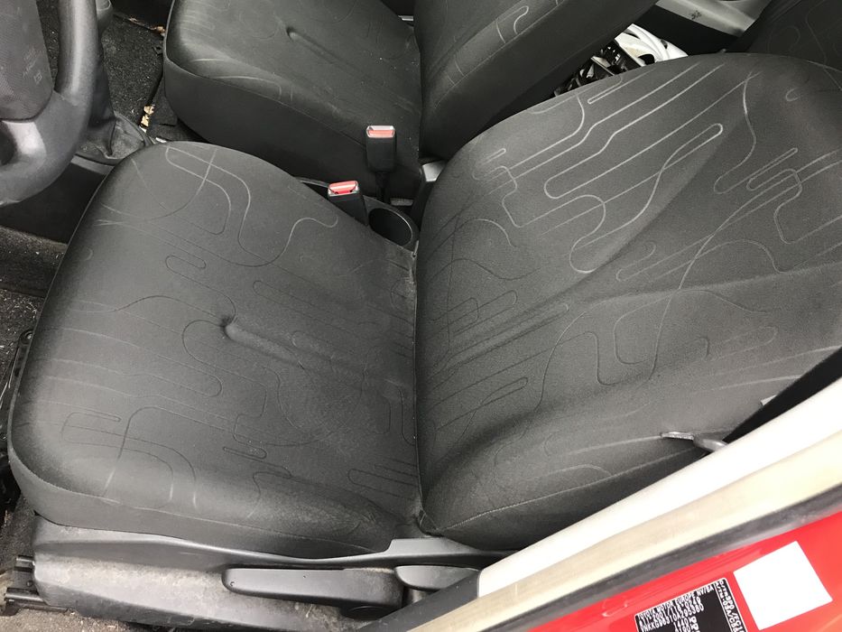 Toyota Yaris 1.0i 2010г. На части