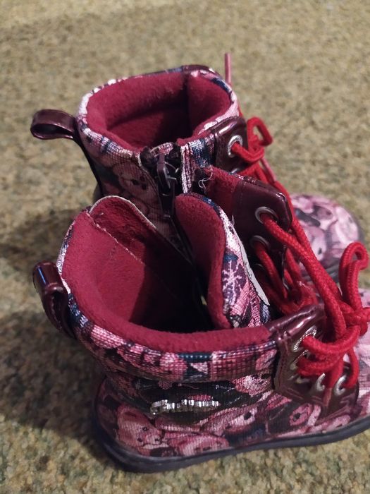 Новые туфли п-во Турция и ботинки для девочек