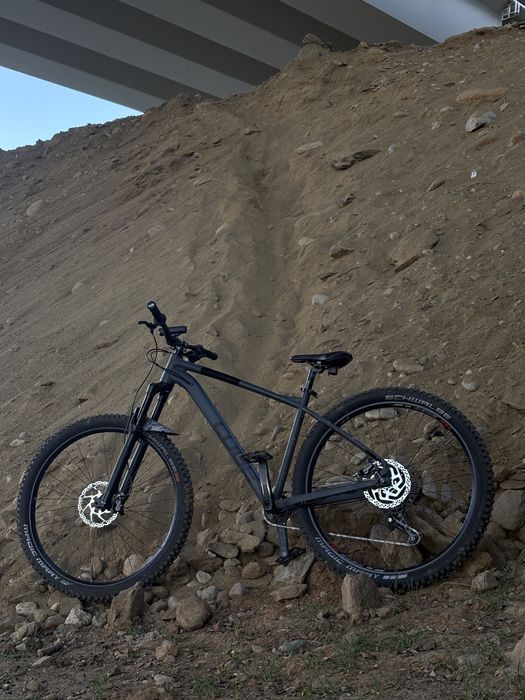 Bicicleta Cube hardtail custom