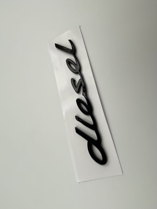 Emblema PORSCHE diesel negru