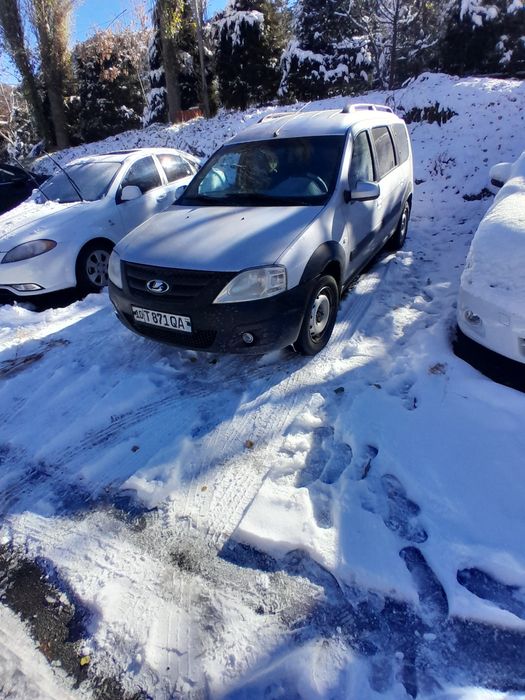 Lada Largus mashina zor Moy yemaydi Balon yangi 7orindiq 3ta 30talik