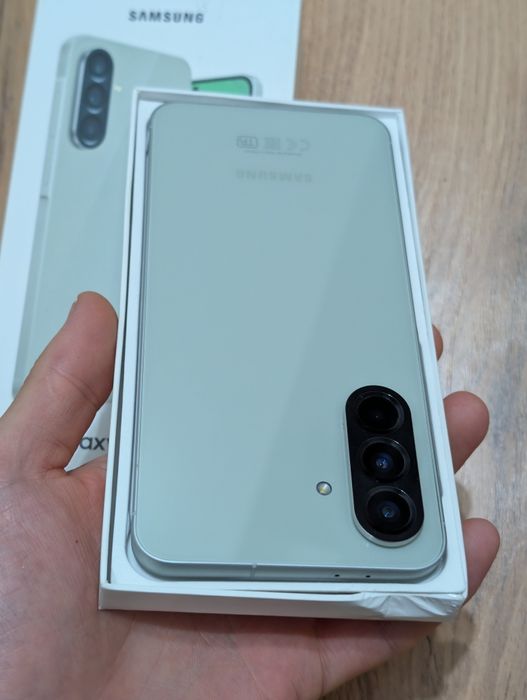 Samsung A56 128 gb Ram 8 5G EAC