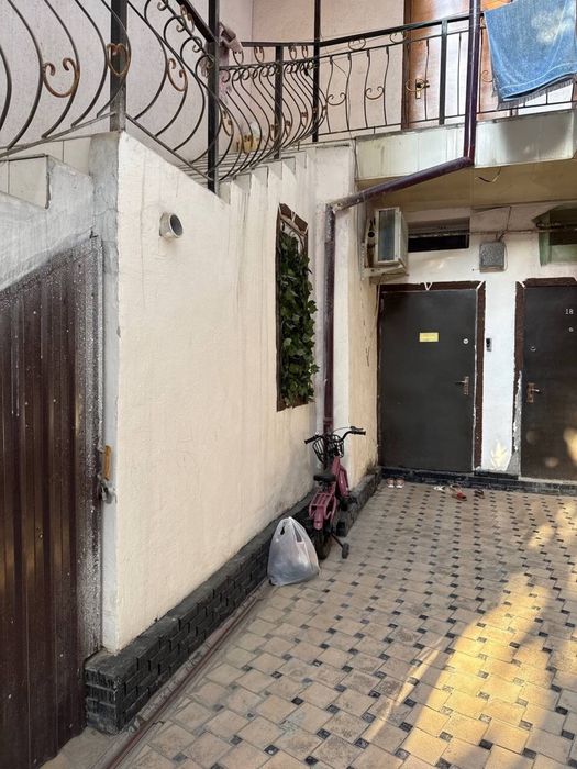 Продается 1 комнатная квартира.Юнусабадский район. Ул Чинабад