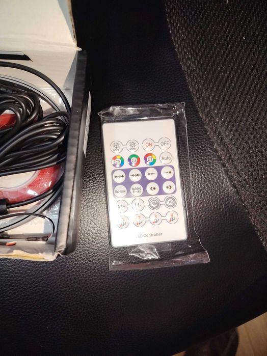 Авто система за Амбиентно Осветление LED