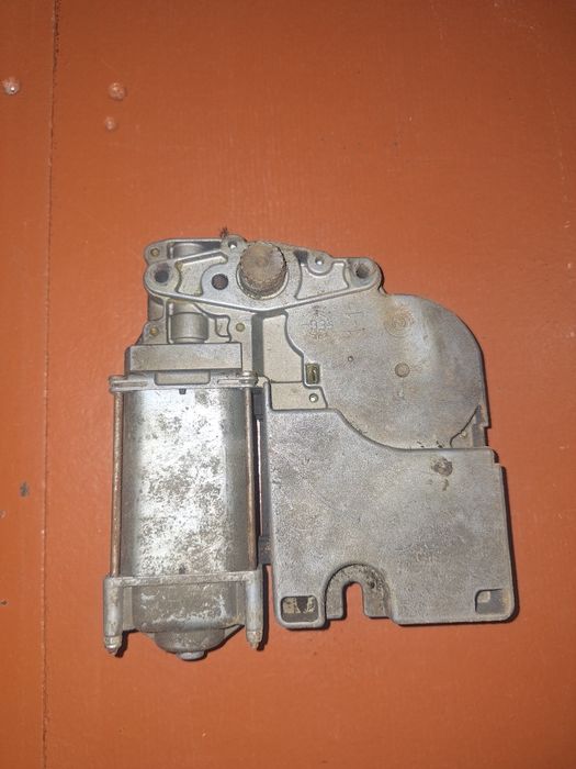 Моточик люка фолькваген гольф 3 венто