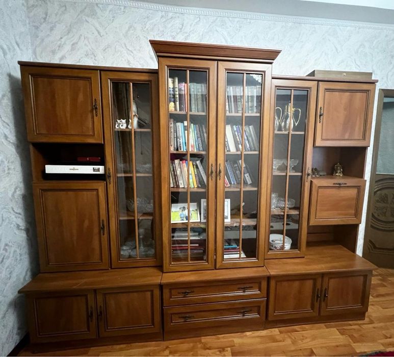 Стенка шкаф для гостинной