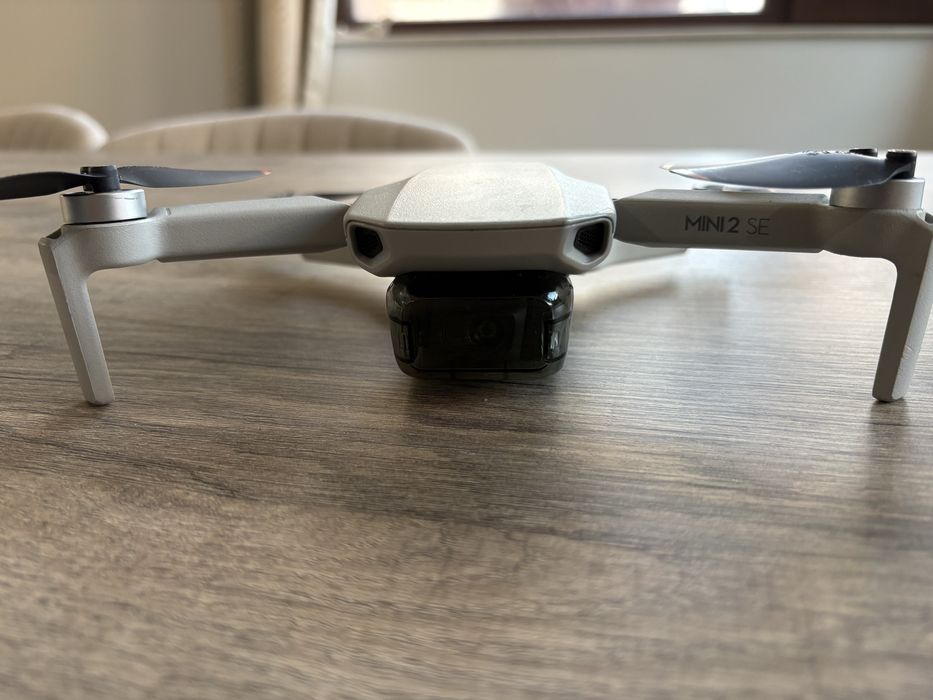 Продавам DJI Mini 2 SE