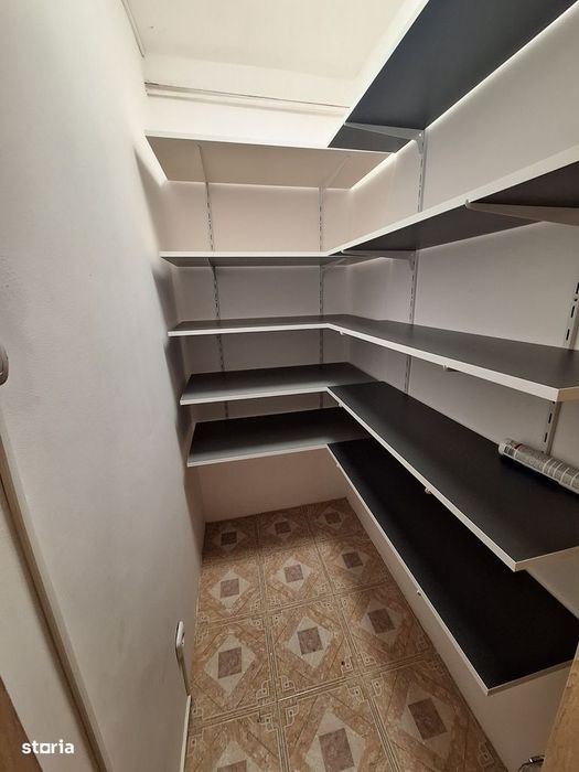 350 euro!!!Ap.cu 3 camere cu centrala proprie Zona Sagului