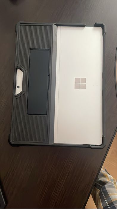 Microsoft Surface pro 8