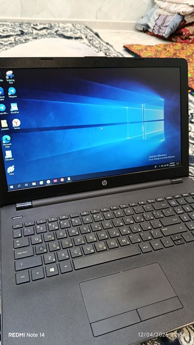 HP laptop 15-ra047ur